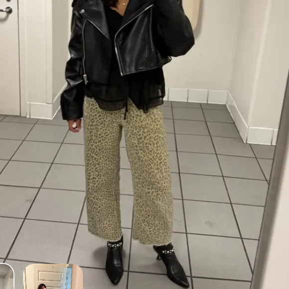 Le Jean Leopard Barrel Jeans Size 24 Baggy Ankle Raw Hem Animal Designer $300 - Picture 7 of 16